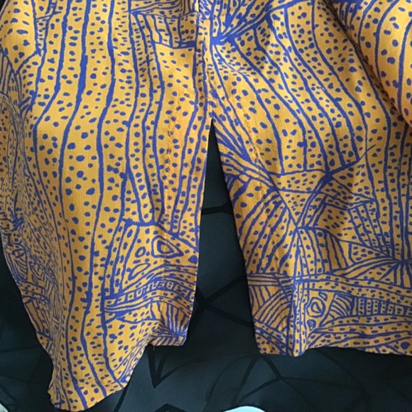 Animals L/S Blouse "Host Pick " - Picture 11 of 12